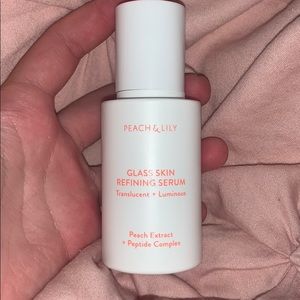 Peach and lily glass skin serum